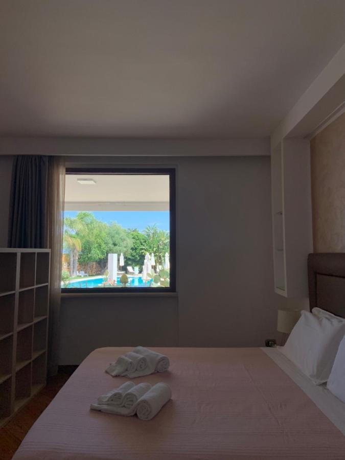 Carone Suite-Charme&Pool Polignano a Mare Exteriör bild